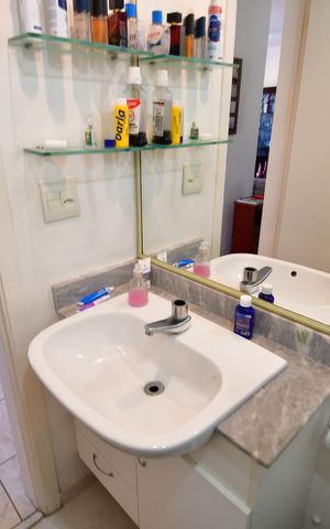 Apartamento à venda com 82m², 3 quartos e 2 vagasBanheiro Social