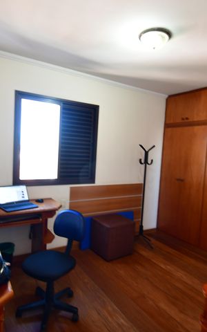 Apartamento à venda com 82m², 3 quartos e 2 vagasQuarto 2