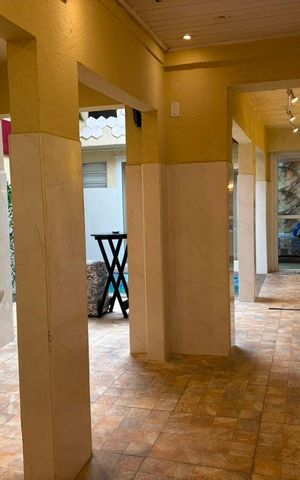 Casa para alugar com 75m², 1 quarto e sem vaga Casa para alugar com 75m², 1 quarto e sem vagaVaranda