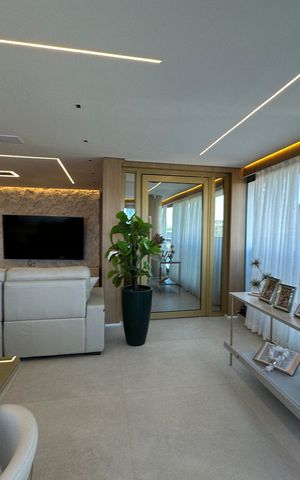 Apartamento para alugar com 175m², 3 quartos e 3 vagas Apartamento para alugar com 175m², 3 quartos e 3 vagasSala