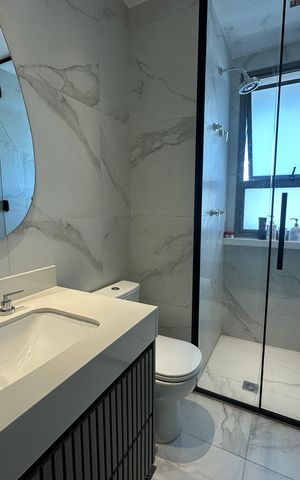 Apartamento para alugar com 175m², 3 quartos e 3 vagas Apartamento para alugar com 175m², 3 quartos e 3 vagasBanheiro da Suíte 1
