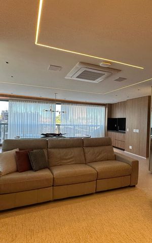 Apartamento para alugar com 175m², 3 quartos e 3 vagas Apartamento para alugar com 175m², 3 quartos e 3 vagasSala