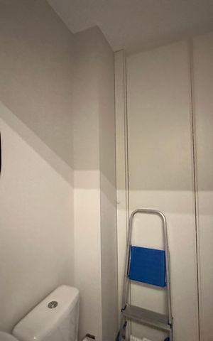 Apartamento para alugar com 175m², 3 quartos e 3 vagas Apartamento para alugar com 175m², 3 quartos e 3 vagasBanheiro de serviço