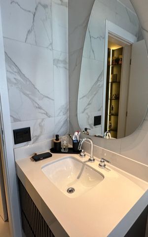Apartamento para alugar com 175m², 3 quartos e 3 vagas Apartamento para alugar com 175m², 3 quartos e 3 vagasBanheiro da Suíte 2