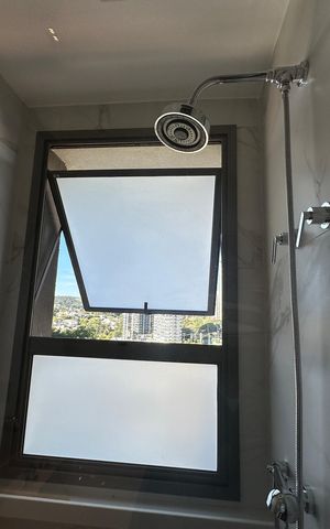 Apartamento para alugar com 175m², 3 quartos e 3 vagas Apartamento para alugar com 175m², 3 quartos e 3 vagasBanheiro da Suíte 2