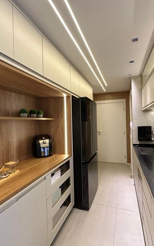 Apartamento para alugar com 175m², 3 quartos e 3 vagas Apartamento para alugar com 175m², 3 quartos e 3 vagasCozinha