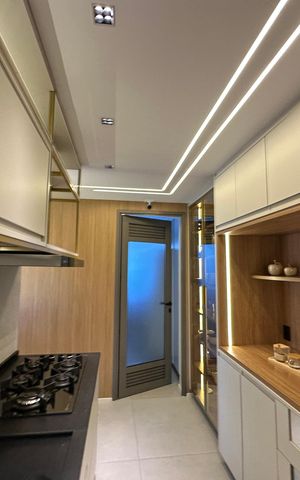 Apartamento para alugar com 175m², 3 quartos e 3 vagas Apartamento para alugar com 175m², 3 quartos e 3 vagasCozinha