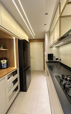 Apartamento para alugar com 175m², 3 quartos e 3 vagas Apartamento para alugar com 175m², 3 quartos e 3 vagasCozinha