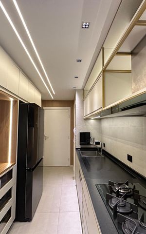 Apartamento para alugar com 175m², 3 quartos e 3 vagas Apartamento para alugar com 175m², 3 quartos e 3 vagasCozinha