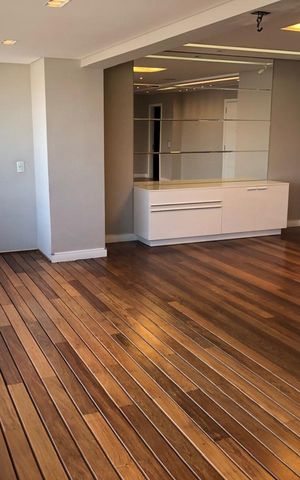 Apartamento à venda com 169m², 4 quartos e 3 vagas Apartamento à venda com 169m², 4 quartos e 3 vagasSala