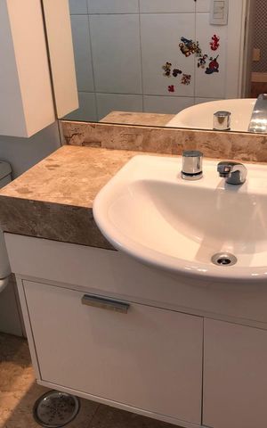 Apartamento à venda com 169m², 4 quartos e 3 vagas Apartamento à venda com 169m², 4 quartos e 3 vagasBanheiro