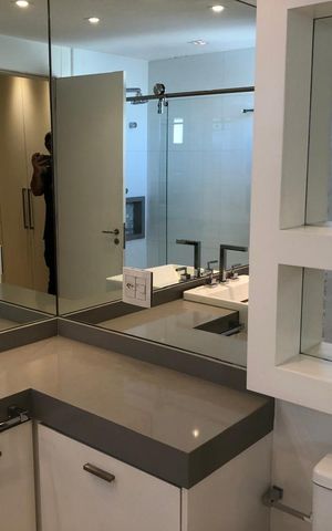 Apartamento à venda com 169m², 4 quartos e 3 vagas Apartamento à venda com 169m², 4 quartos e 3 vagasBanheiro
