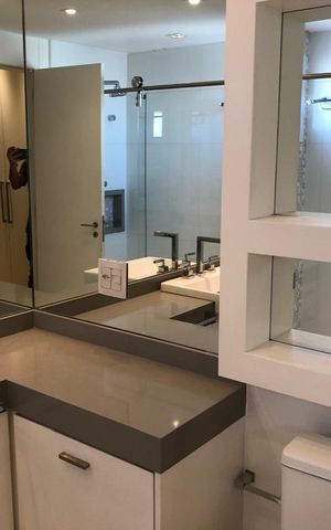 Apartamento à venda com 169m², 4 quartos e 3 vagas Apartamento à venda com 169m², 4 quartos e 3 vagasBanheiro