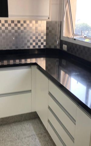 Apartamento à venda com 169m², 4 quartos e 3 vagas Apartamento à venda com 169m², 4 quartos e 3 vagasCozinha