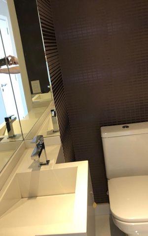 Apartamento à venda com 169m², 4 quartos e 3 vagas Apartamento à venda com 169m², 4 quartos e 3 vagasBanheiro