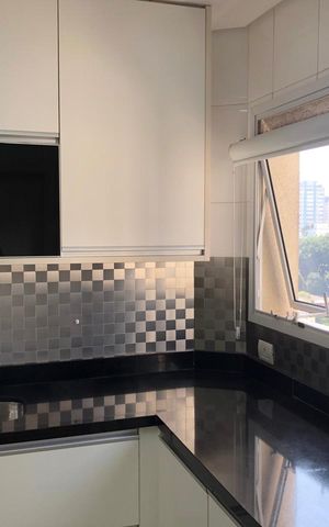 Apartamento à venda com 169m², 4 quartos e 3 vagas Apartamento à venda com 169m², 4 quartos e 3 vagasCozinha