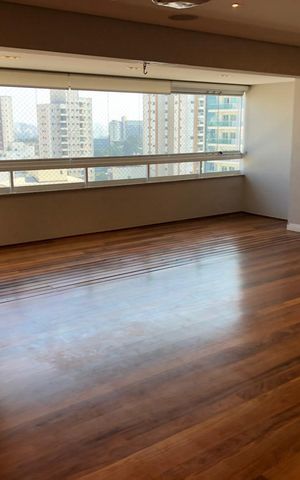 Apartamento à venda com 169m², 4 quartos e 3 vagas Apartamento à venda com 169m², 4 quartos e 3 vagasSala