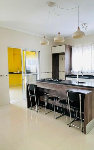Casa de condomínio para alugar com 288m², 3 quartos e 4 vagas Casa de condomínio para alugar com 288m², 3 quartos e 4 vagasCozinha
