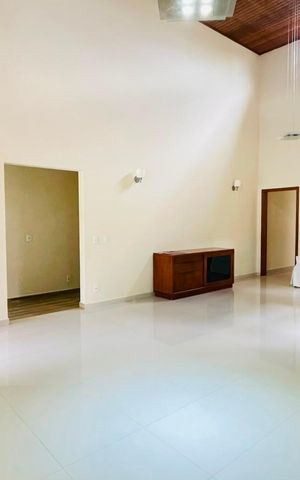 Casa de condomínio para alugar com 288m², 3 quartos e 4 vagas Casa de condomínio para alugar com 288m², 3 quartos e 4 vagasSala principal