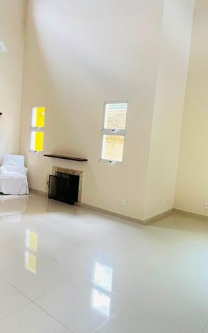 Casa de condomínio para alugar com 288m², 3 quartos e 4 vagas Casa de condomínio para alugar com 288m², 3 quartos e 4 vagasSala principal