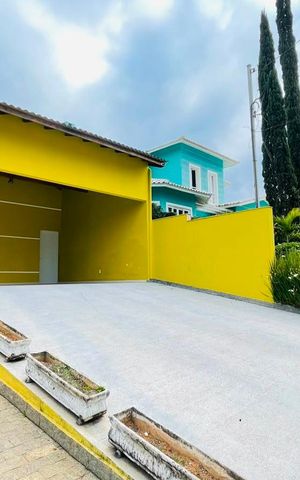 Casa de condomínio para alugar com 288m², 3 quartos e 4 vagas Casa de condomínio para alugar com 288m², 3 quartos e 4 vagasPlaca instalada na janela