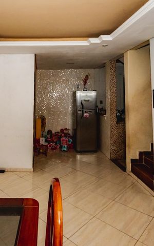 Casa à venda com 204m², 4 quartos e 2 vagasSala
