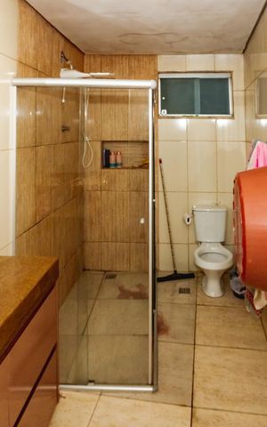 Casa à venda com 204m², 4 quartos e 2 vagasBanheiro social 2