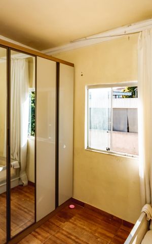 Casa à venda com 204m², 4 quartos e 2 vagasQuarto 3
