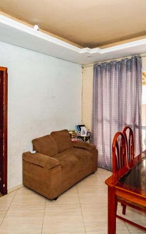 Casa à venda com 204m², 4 quartos e 2 vagasSala