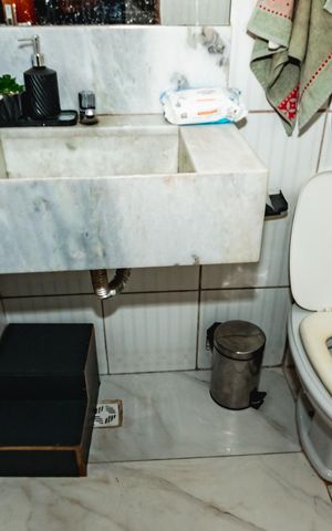 Casa à venda com 204m², 4 quartos e 2 vagasBanheiro Social