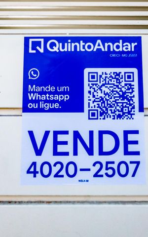 Casa à venda com 204m², 4 quartos e 2 vagasPlaca 