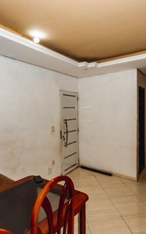 Casa à venda com 204m², 4 quartos e 2 vagasSala
