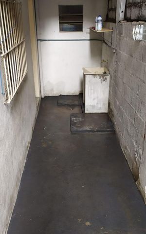 Casa à venda com 175m², 5 quartos e sem vaga Casa à venda com 175m², 5 quartos e sem vagaÁrea de Serviço - Casa 4