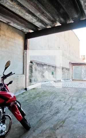 Casa à venda com 175m², 5 quartos e sem vaga Casa à venda com 175m², 5 quartos e sem vagaGaragem