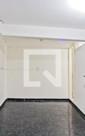 Casa à venda com 175m², 5 quartos e sem vaga Casa à venda com 175m², 5 quartos e sem vagaSala - Casa 1