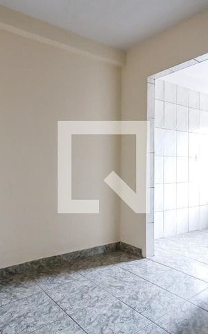 Casa à venda com 175m², 5 quartos e sem vaga Casa à venda com 175m², 5 quartos e sem vagaSala - Casa 4