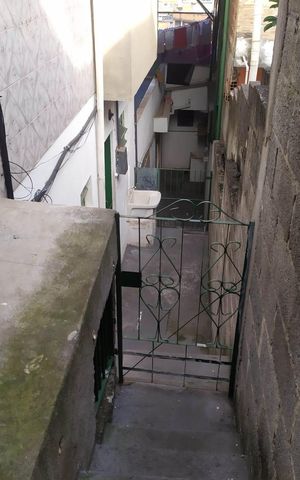 Casa à venda com 175m², 5 quartos e sem vaga Casa à venda com 175m², 5 quartos e sem vagaÁrea Externa