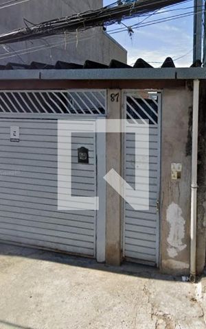 Casa à venda com 175m², 5 quartos e sem vaga Casa à venda com 175m², 5 quartos e sem vagaFachada