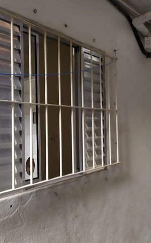 Casa à venda com 175m², 5 quartos e sem vaga Casa à venda com 175m², 5 quartos e sem vagaÁrea de Serviço - Casa 4