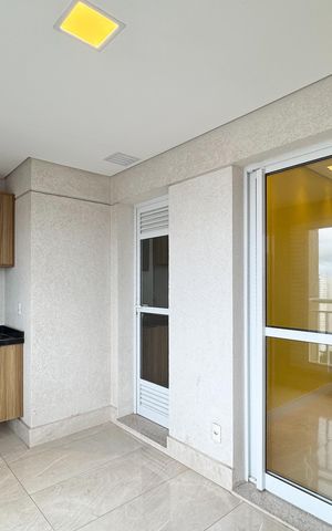 Apartamento à venda com 77m², 2 quartos e 1 vaga Apartamento à venda com 77m², 2 quartos e 1 vagaSacada