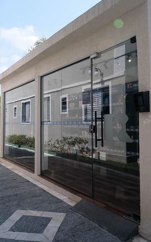 Apartamento à venda com 43m², 2 quartos e sem vagaÁrea comum
