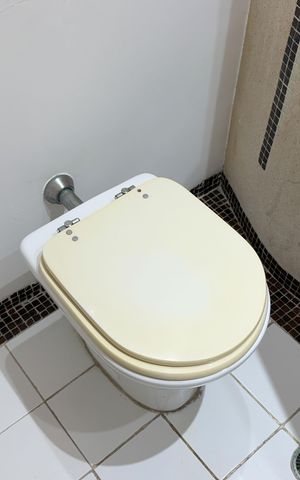 Apartamento para alugar com 136m², 3 quartos e 1 vaga Apartamento para alugar com 136m², 3 quartos e 1 vagaBanheiro da Suíte 1
