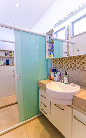 Casa à venda com 218m², 3 quartos e 5 vagasBanheiro da Suíte
