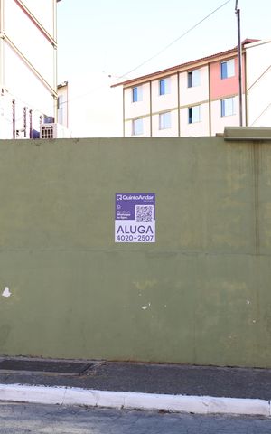 Apartamento para alugar com 50m², 2 quartos e 1 vagaPlaca GRANDE instalada na fachada do condomínio, dia 17/07/2026 - Código da placa: SWRM-1599