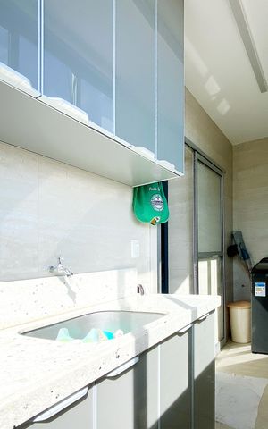 Apartamento à venda com 163m², 3 quartos e 3 vagas Apartamento à venda com 163m², 3 quartos e 3 vagasÁrea de Serviço