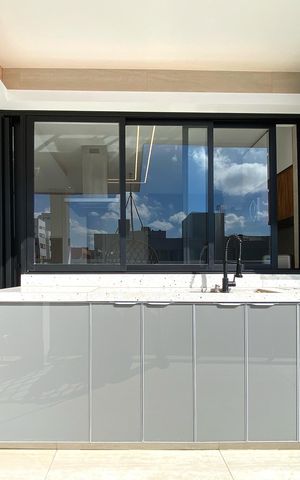 Apartamento à venda com 163m², 3 quartos e 3 vagas Apartamento à venda com 163m², 3 quartos e 3 vagasEspaço Gourmet