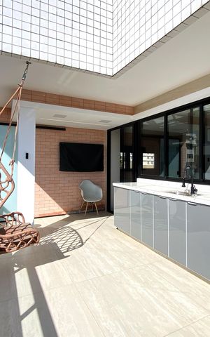 Apartamento à venda com 163m², 3 quartos e 3 vagas Apartamento à venda com 163m², 3 quartos e 3 vagasCobertura