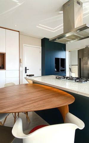 Apartamento à venda com 163m², 3 quartos e 3 vagas Apartamento à venda com 163m², 3 quartos e 3 vagasCopa