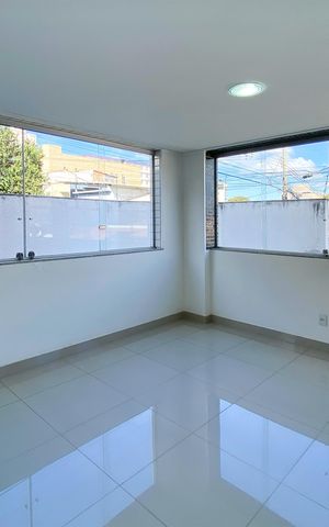 Apartamento à venda com 163m², 3 quartos e 3 vagas Apartamento à venda com 163m², 3 quartos e 3 vagasÁrea comum