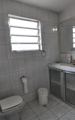Casa à venda com 120m², 2 quartos e 3 vagasBanheiro da suíte 1